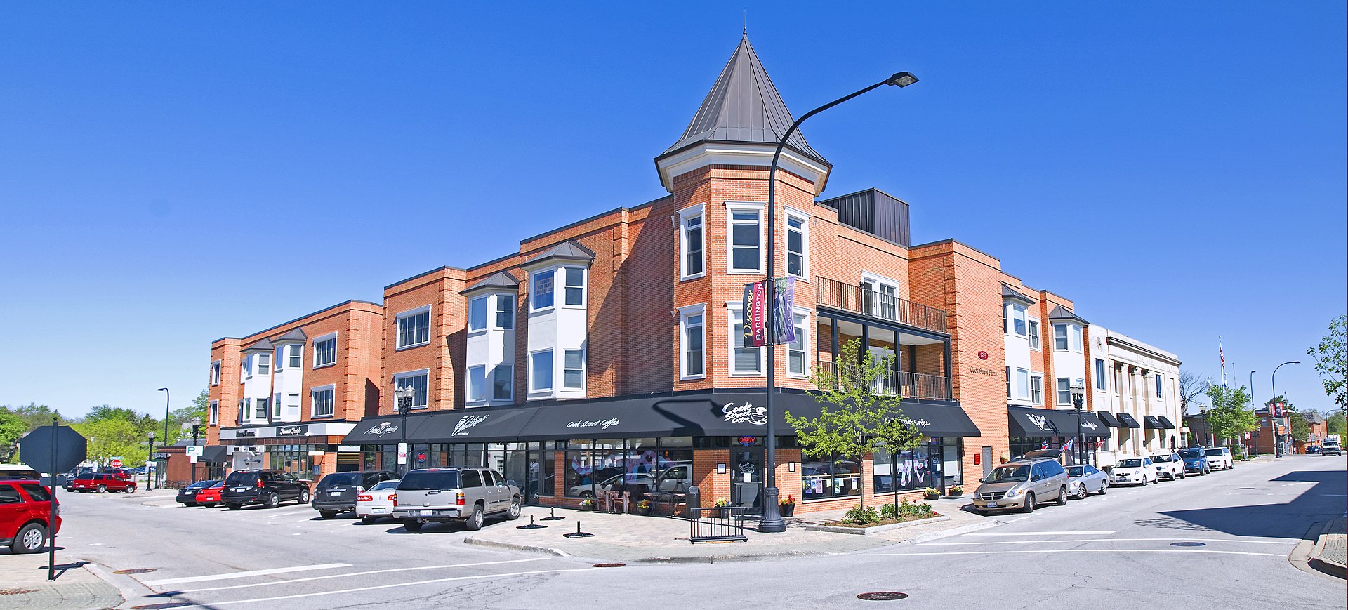 1920px-Barrington_il
